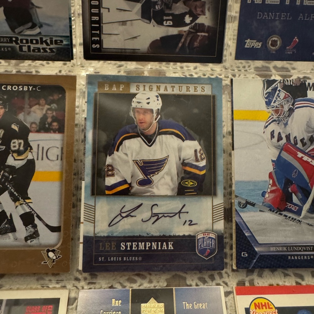 NHL Trading Card Set - Picture 4 of 6